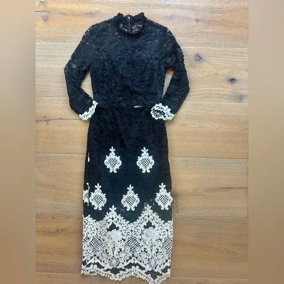 Alexis Dresses | Alexis Black And White Long Sleeve Dress | Color: Black/White | Size: M | Blackswan_1's Closet Alexis Dresses | Alexis Black And White Long Sleeve Dress | Color: Black/White | Size: M | Blackswan_1's Closet